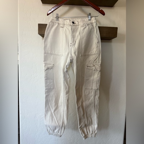 PacSun|High waisted cargo utility jeans in cream/bone color•Small,stretchy waist - Picture 13 of 13
